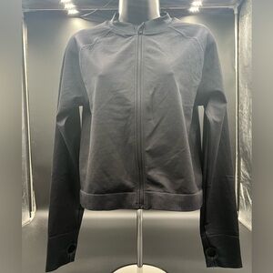 Joy lab long sleeve Tee cropped full zip up black size XL. pit to pit 18 NWT‎